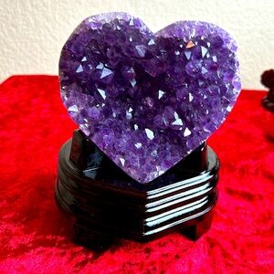 Large heart shaped amethyst crystal. Healing number seven.